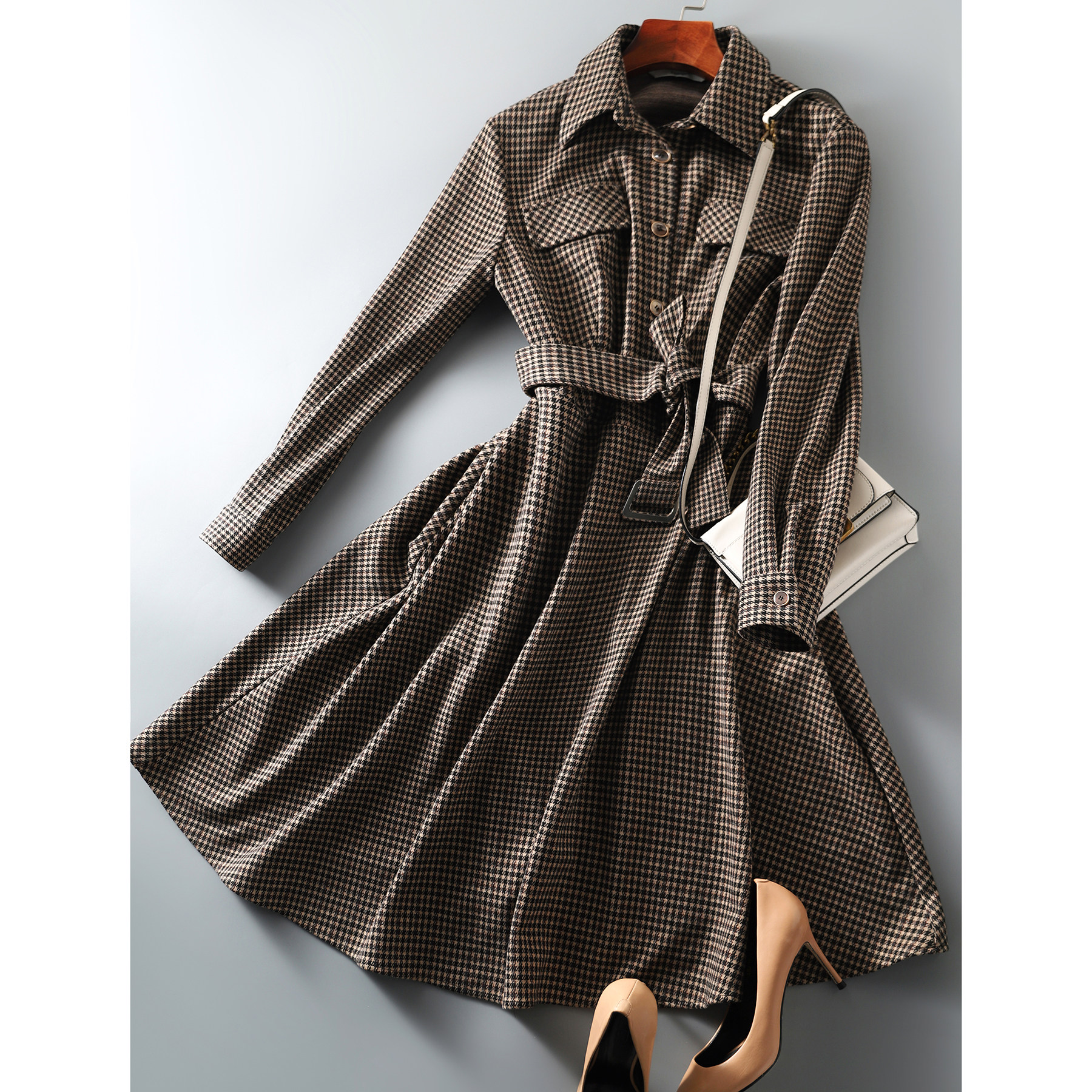 qzu380771ag飒爽抓心工装风带腰带重工千鸟格连衣裙连衣裙