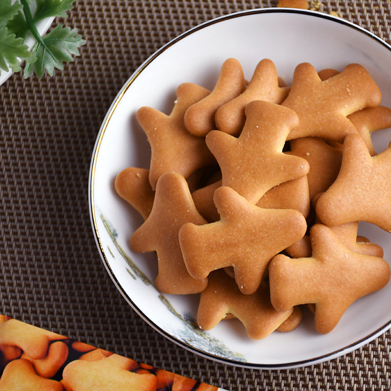 中国台湾自然素材飞机饼干酥脆韧性儿童休闲韧性饼干