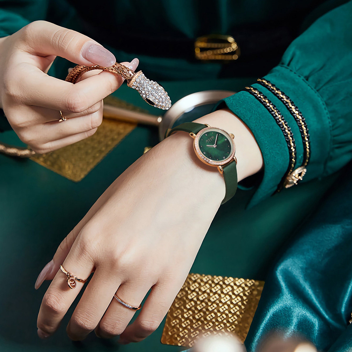 聚利时julius手表女简约气质轻奢小绿表华轮时旗舰店联名ja1279