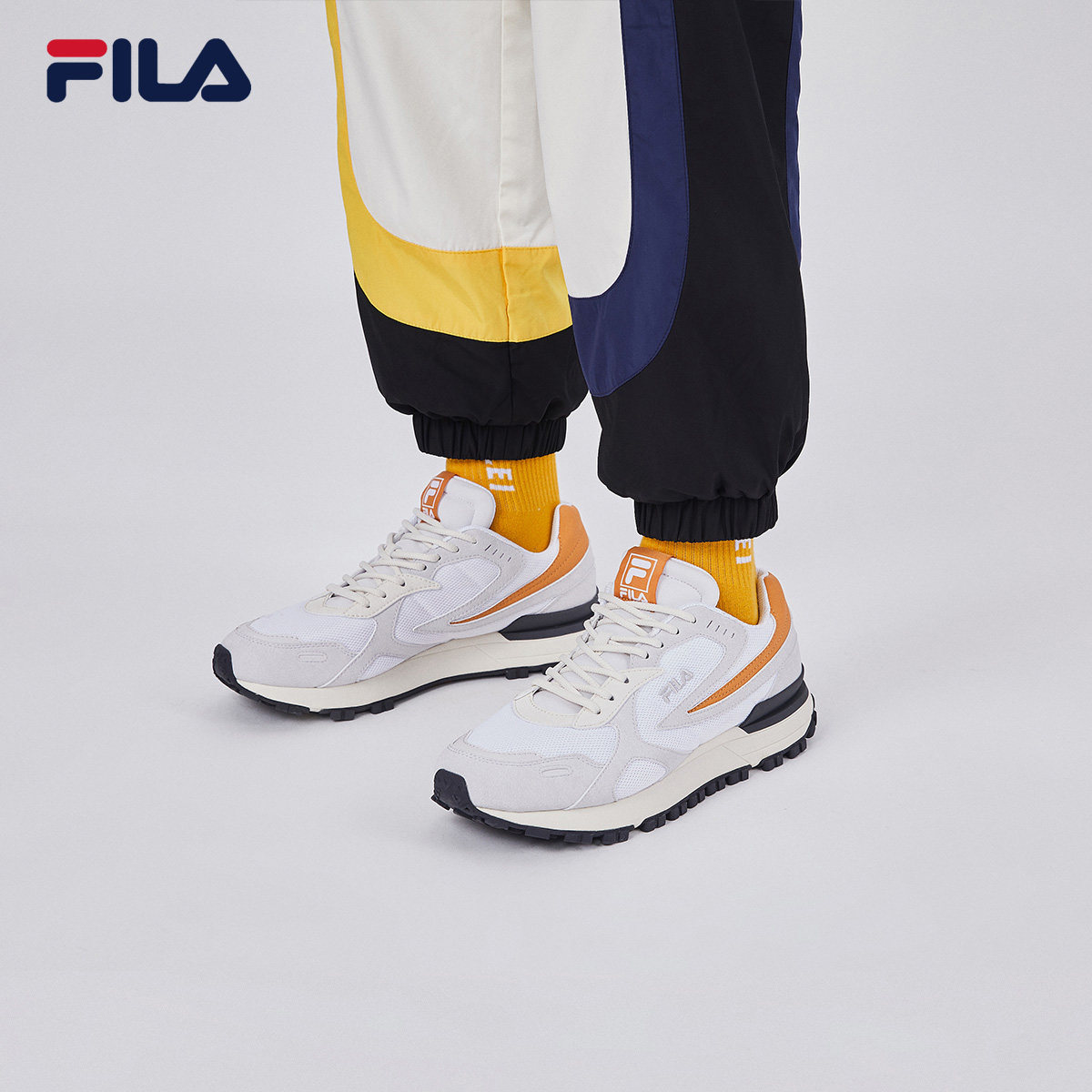 fila 斐乐复古休闲跑鞋2020年秋冬新款透气缓震潮流撞色运动鞋男