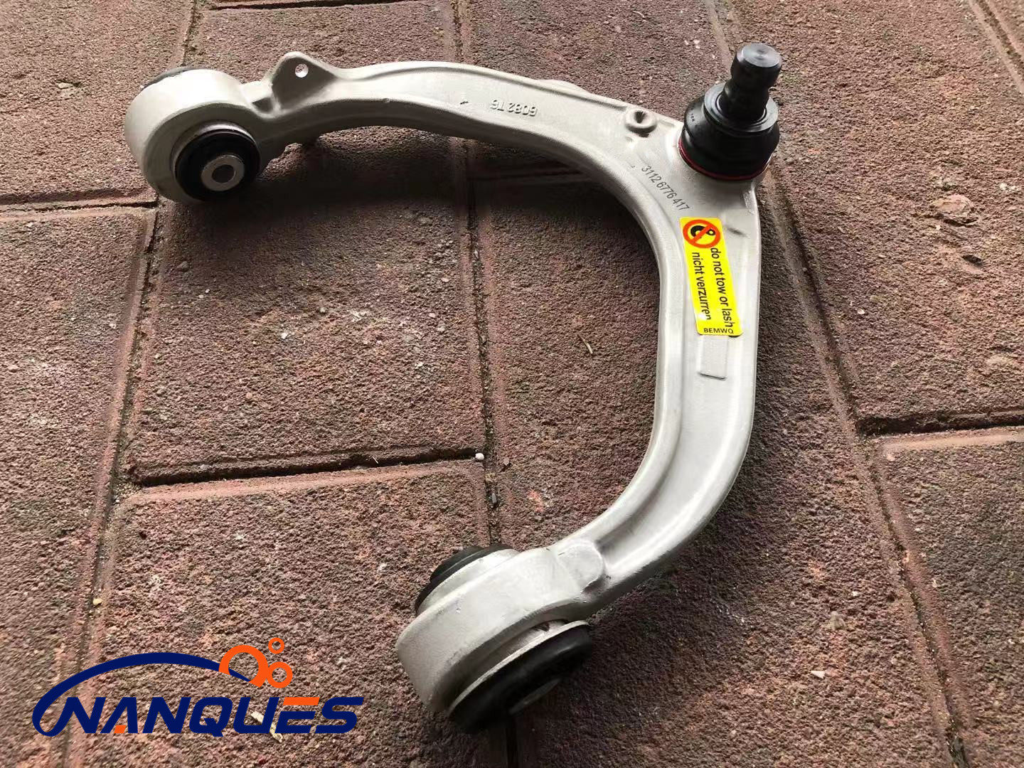 适用宝马x5摆臂e70悬挂x6x5控制x5e70摇臂上下摆臂