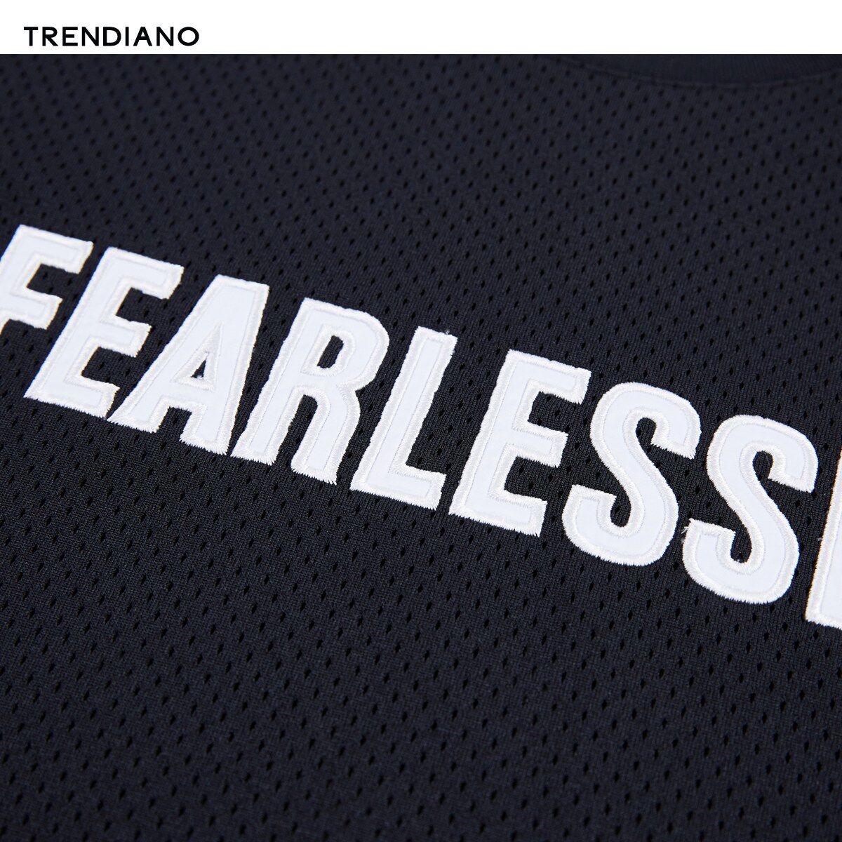 【聚】trendiano潮牌英文标章短袖圆领t恤3zc102786p