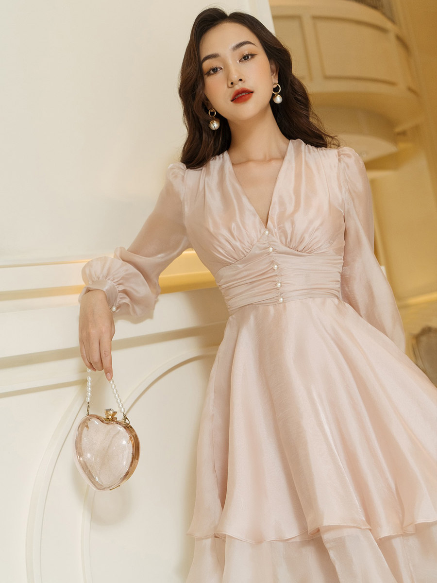 仿丝大摆长袖淑女粉色高端优雅仙女泡泡温柔连衣裙