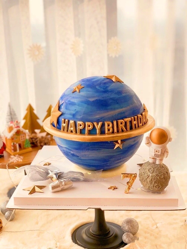 星球太空敲敲乐破壳星空王子宇航员生日动物奶油新鲜生日蛋糕