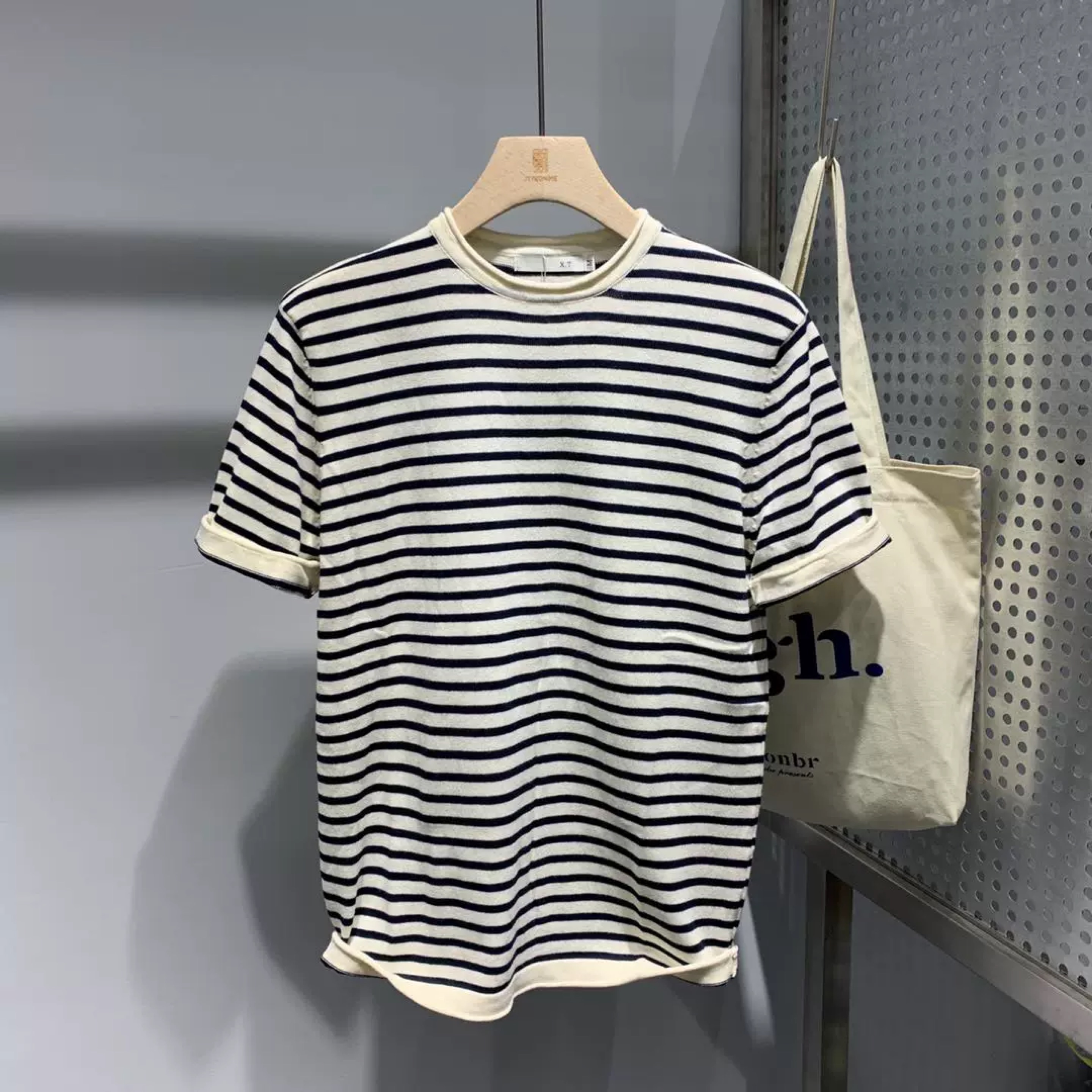 2022春季新款男士圆领潮牌针织条纹半袖t恤韩版修身弹力短袖体恤