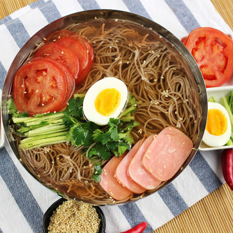 东北特产鲜族荞麦面黑冷面方便速食小吃小麦玉米冷面4份免邮