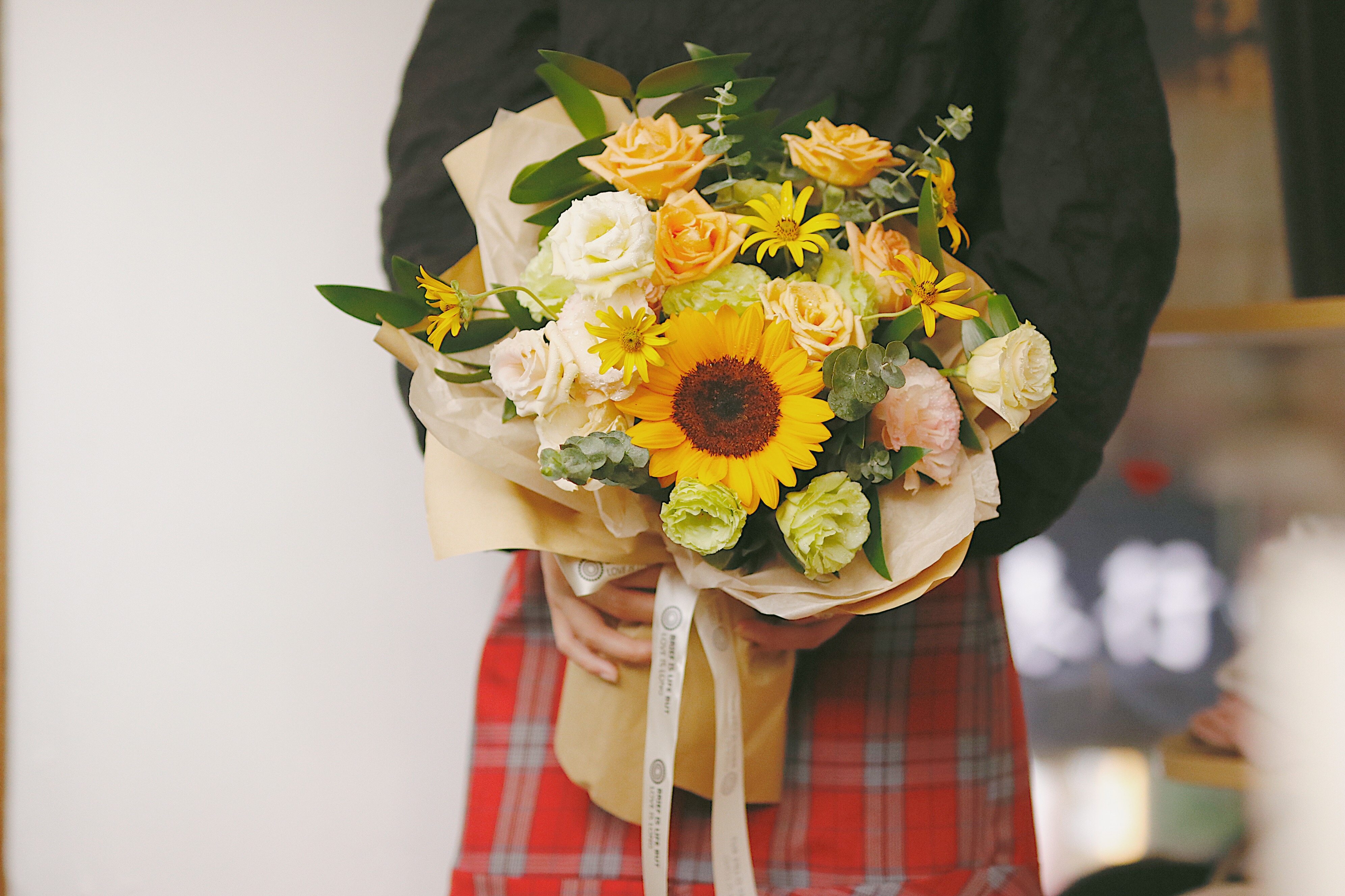 《假日公主》鲜花速递精选向日葵搭配假日公主玫瑰花束上海江浙沪