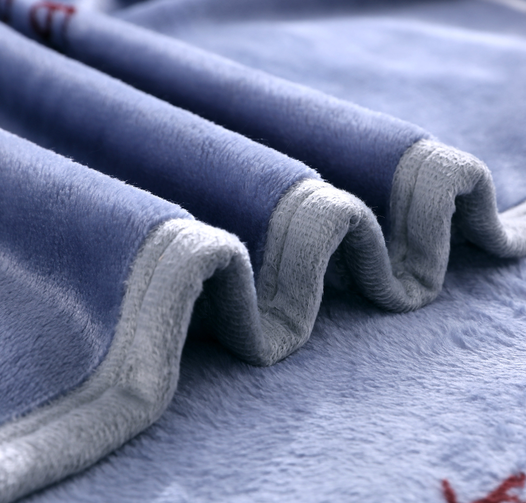 夏季法兰绒天盖夏天盖毛毯午睡空调办公室双人单人休闲毯