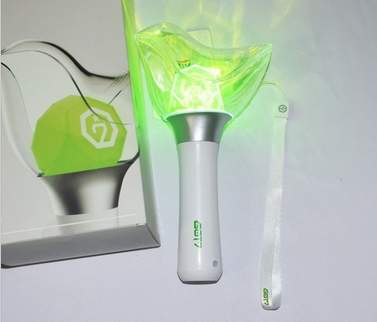 现货got7官方应援荧光王嘉尔鸟灯闪光手灯周边荧光棒