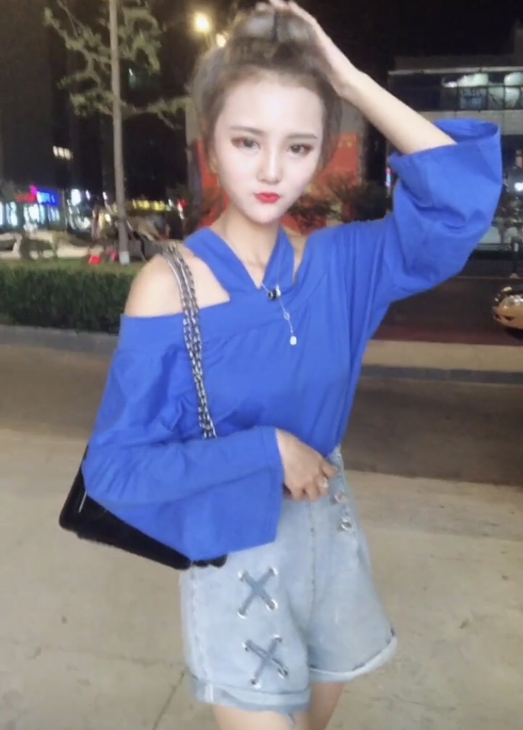 恤t 社会女快手可爱琪小纯妹同款性感一字肩上衣百搭宽松挂脖长袖