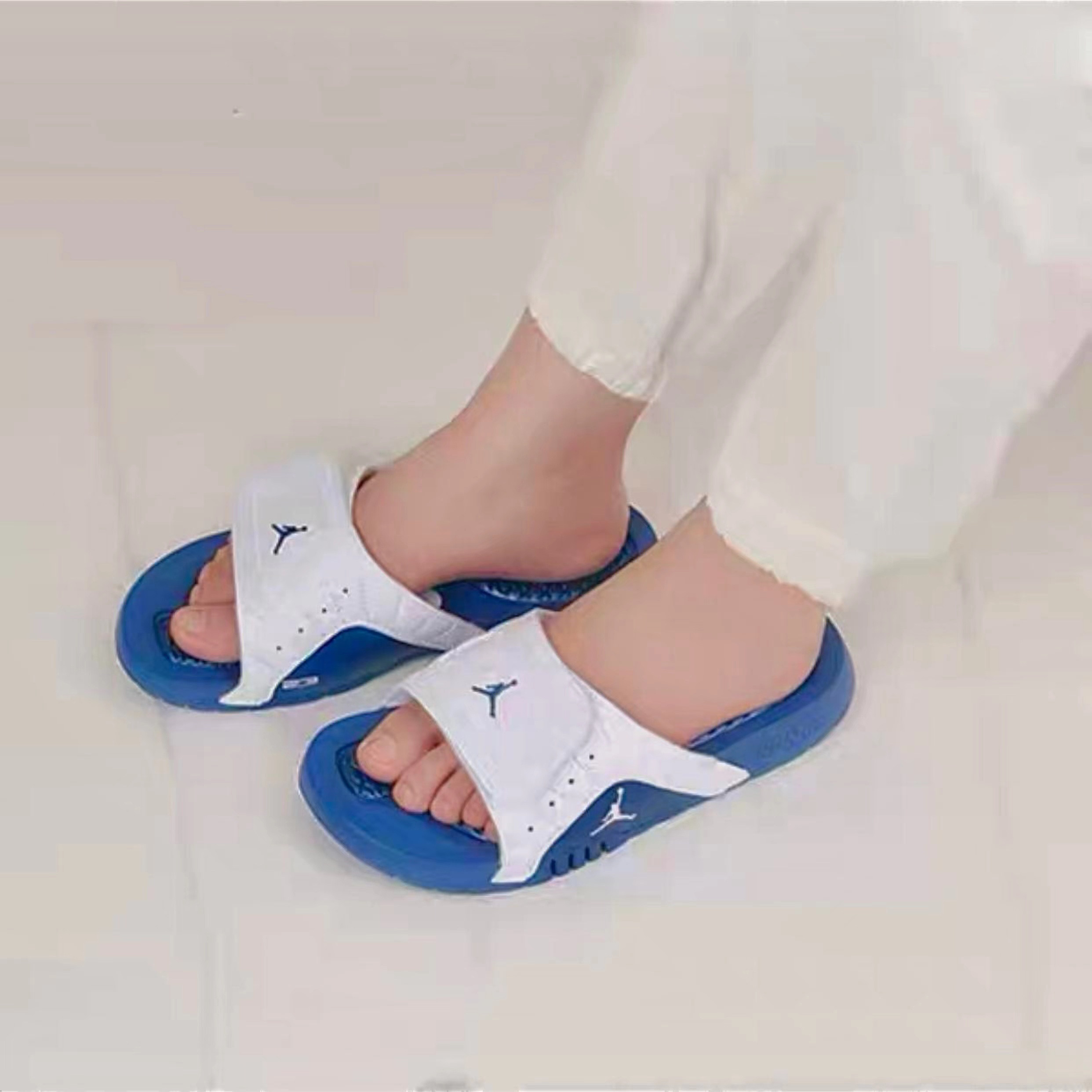 nike耐克airjordanxiiaj12运动魔术女子拖鞋运动拖鞋