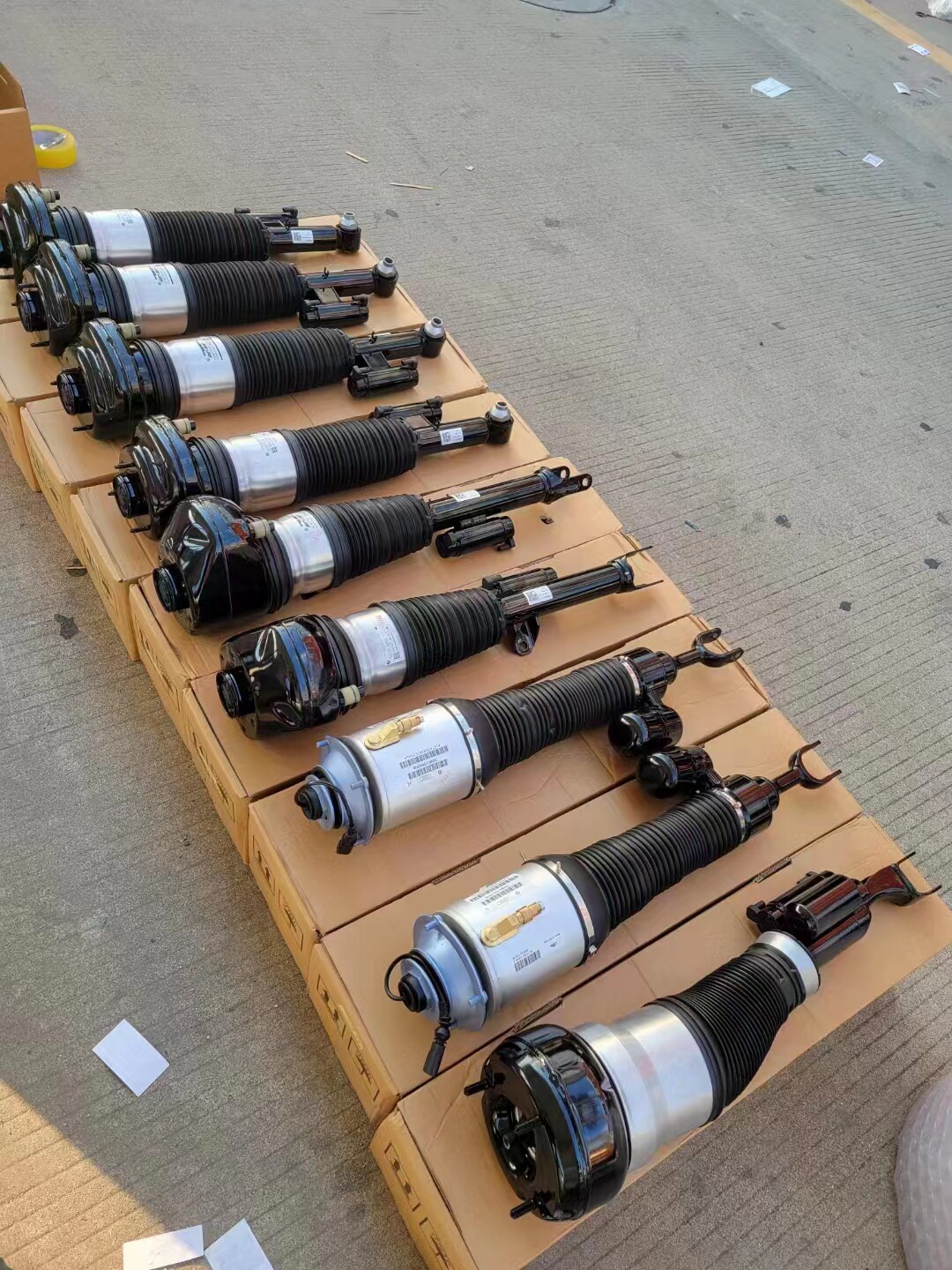 奔驰s500s600s560s680s580前后左右减震器弹簧空气悬挂原车车件减震器