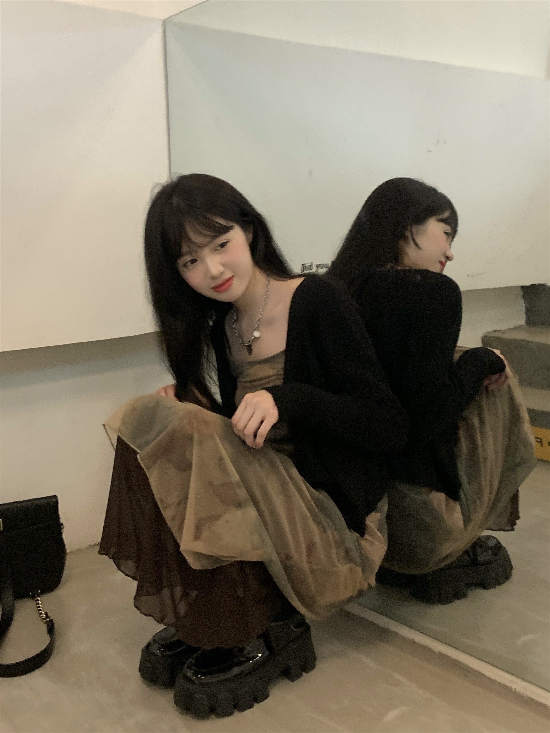 SEOUL小众艺术色彩韩系扎染设计网纱吊带连衣裙+黑色百搭针织开衫