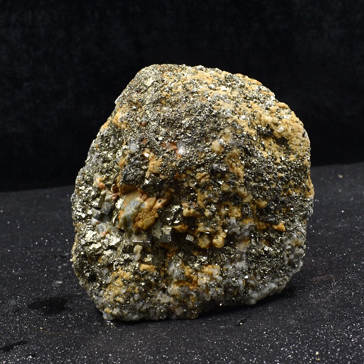 晶体黄铁矿矿物标本原石愚人金黄金石硫铁矿观赏摆件