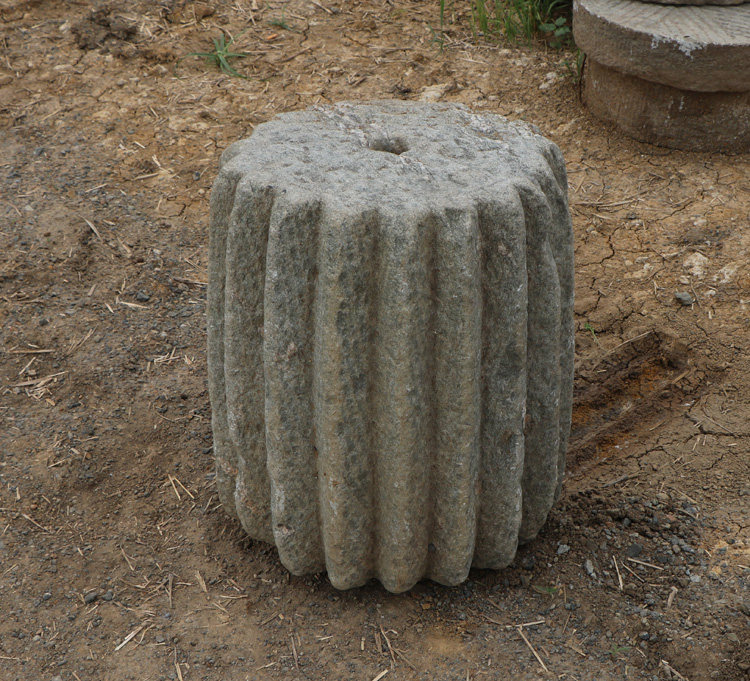 旧石器老石磨老柱墩石墩楼柱财源滚滚石磨盘茶盘石槽石柱花架石磙