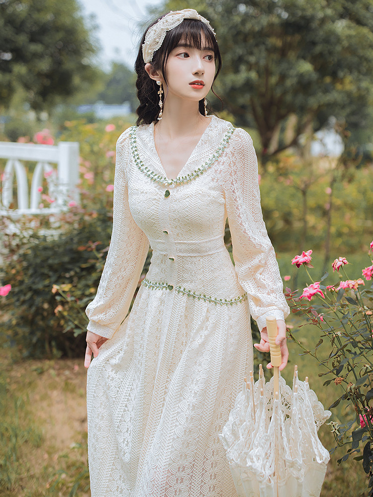 秋季新款法式小众复古蕾丝长裙长袖收腰显瘦连衣裙