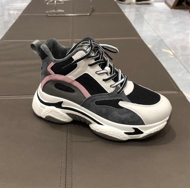 2021年百丽秋冬款高厚底小虎牙撞色拼接老爹系带单鞋