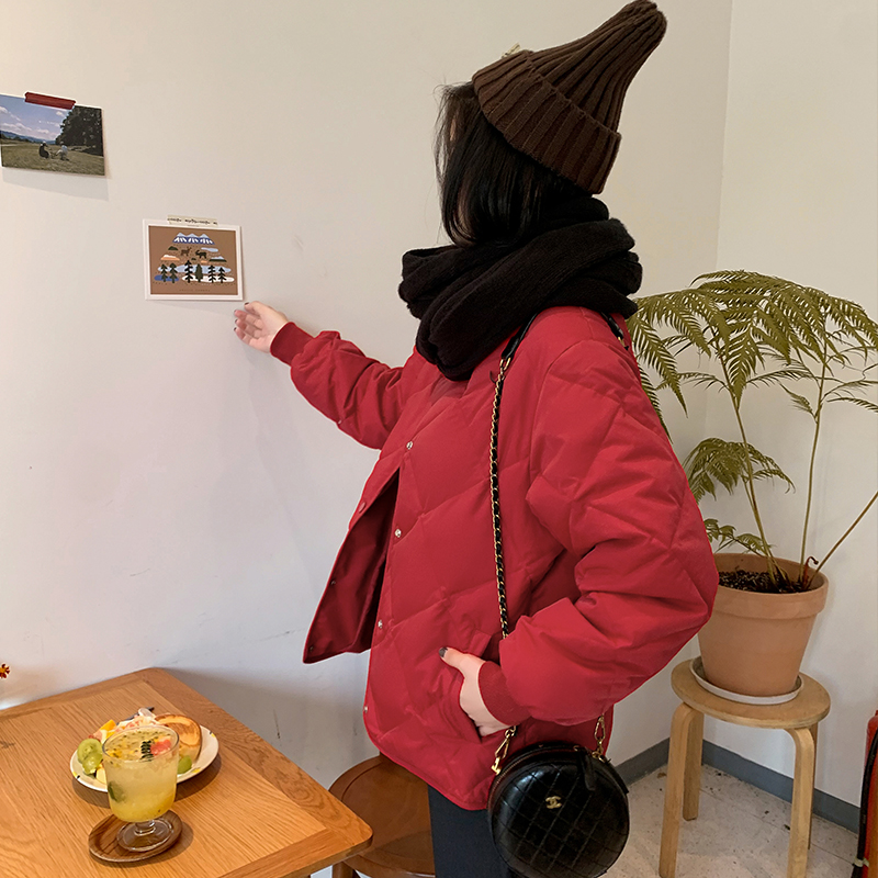 2021新款女装冬季宽松短款羽绒服女红色小个子白鸭绒圆领外套小款