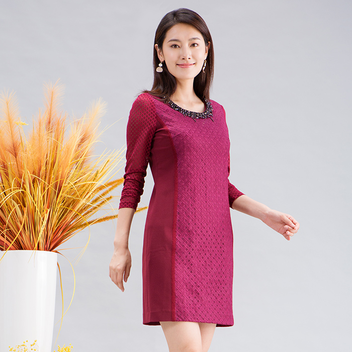 声雨竹女装专柜秋冬宽松腰钉镶嵌甜美圆领蕾丝连衣裙