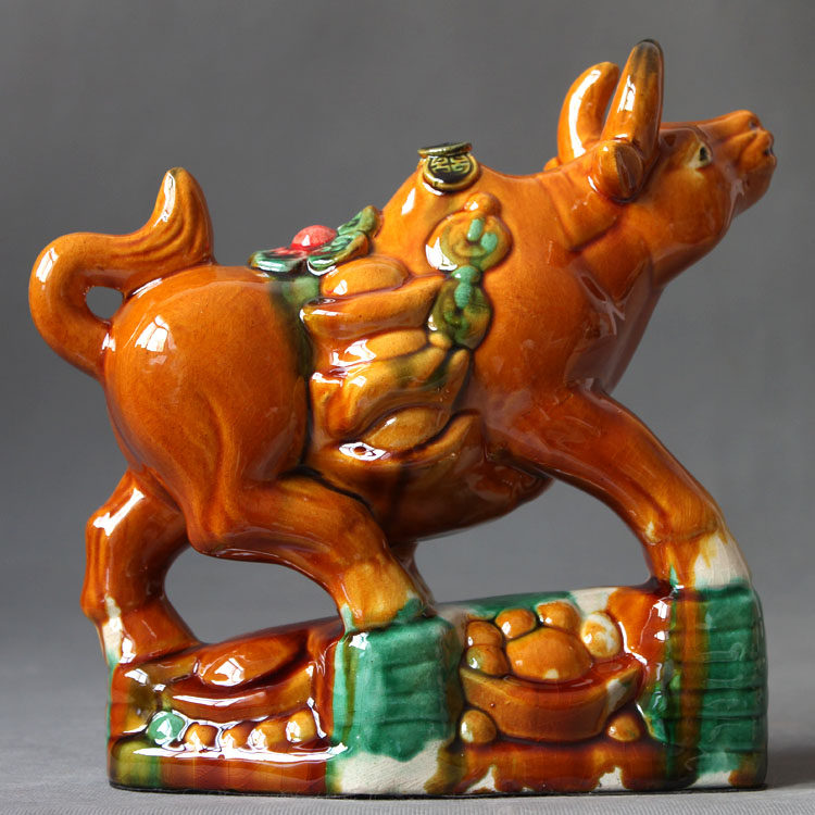 特大陶瓷摆件唐三彩牛气冲天水牛扭转乾坤生肖斗牛装饰摆件