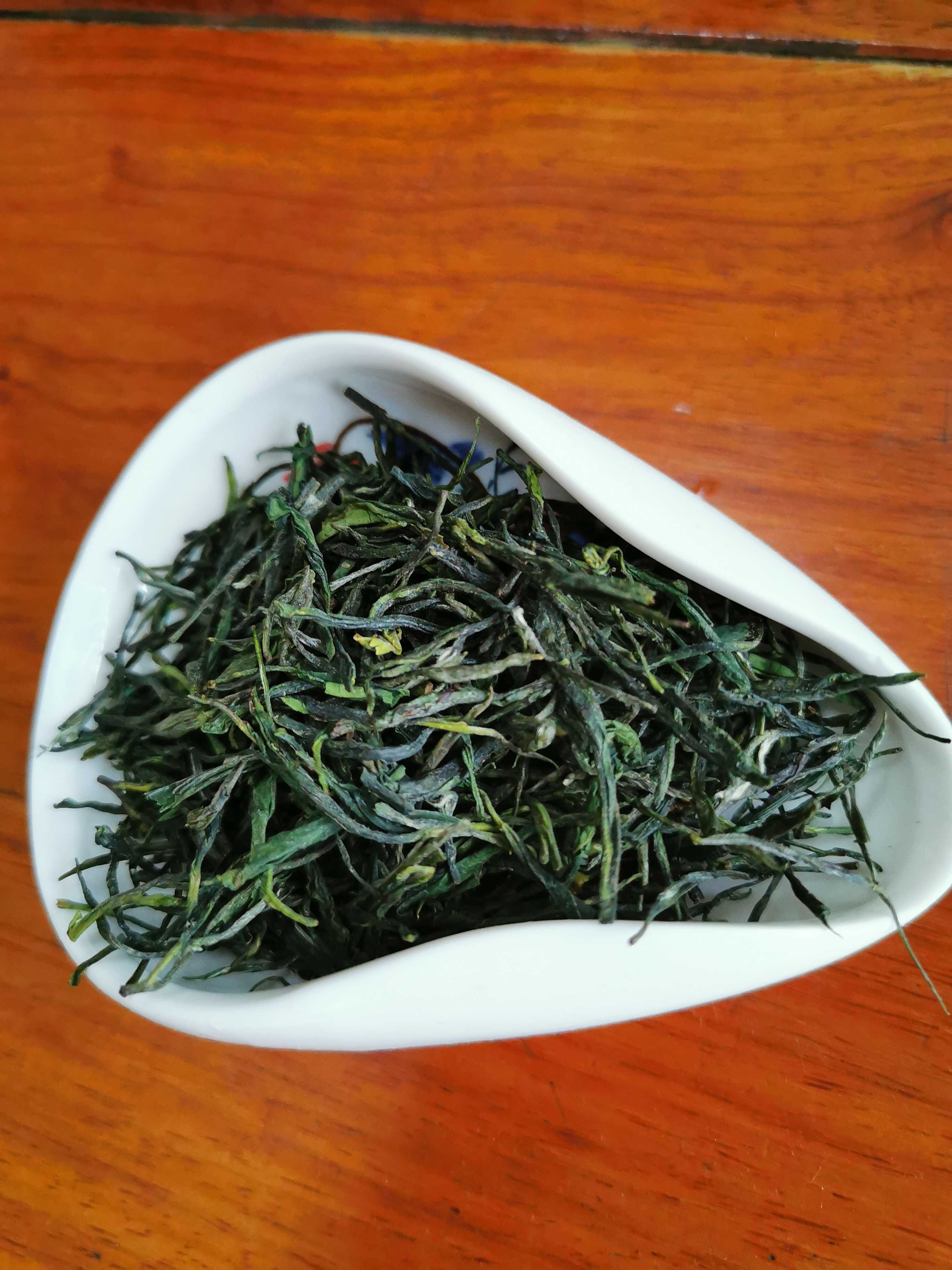 信阳野茶香型浓香山茶高山茶商城毛尖盒装散装茶叶罐