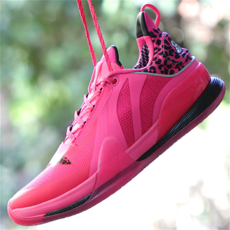 李宁闪击7代speed首发开赛美国队粉篮球鞋