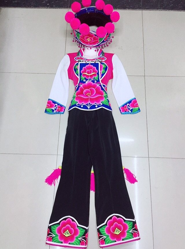 楚雄牟定彝族服装跳脚左脚云南少数民族服装生活民族服装