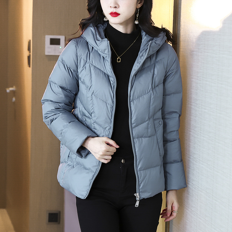 意冉短款羽绒服女冬连2022新款小个子加厚保暖时尚羽绒服