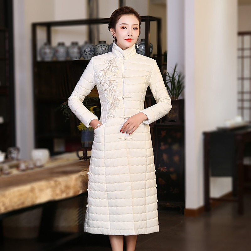 秀观唐雪珠2021冬装女夹加厚长款保暖绣花中式旗袍