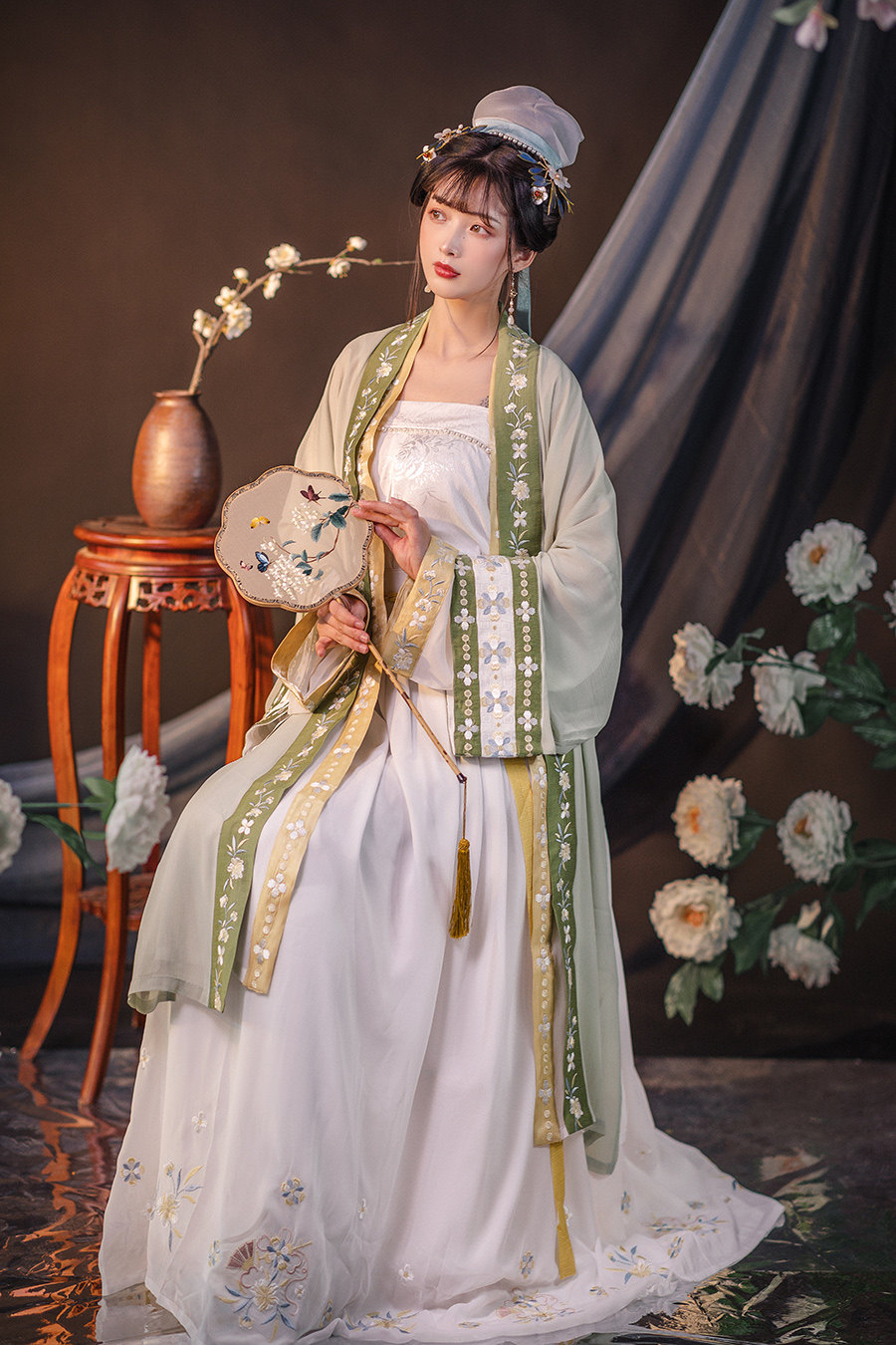 白鹿春日原创宋制褙子宋抹改良传统汉服汉服