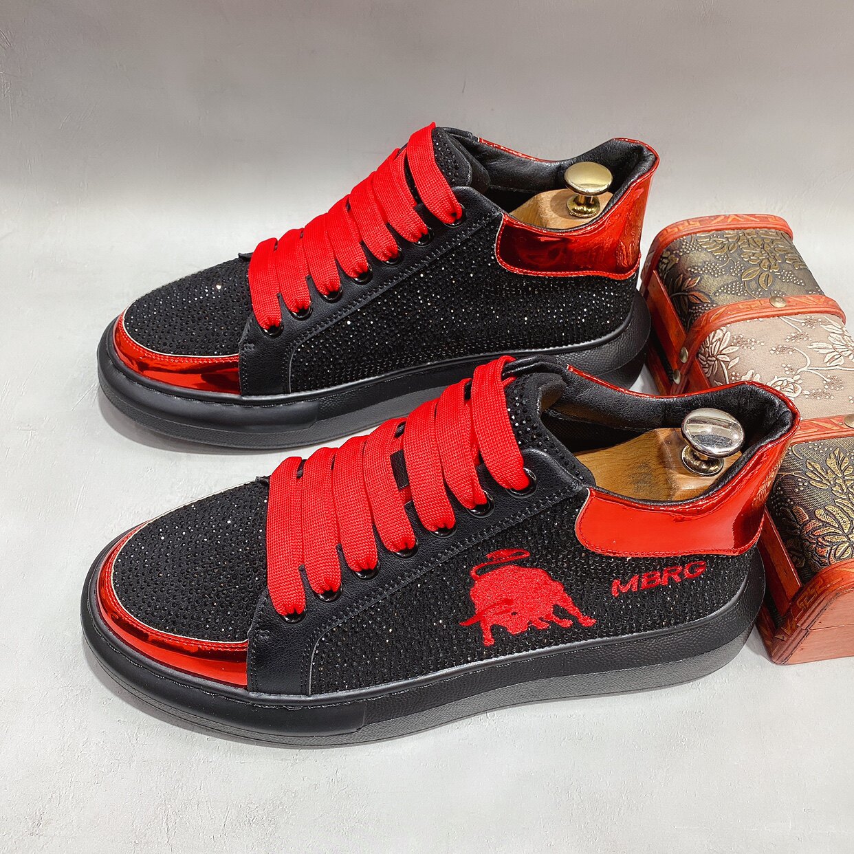 欧洲站麦坤新款烫钻休闲板鞋英伦厚底增高鞋韩版高帮鞋