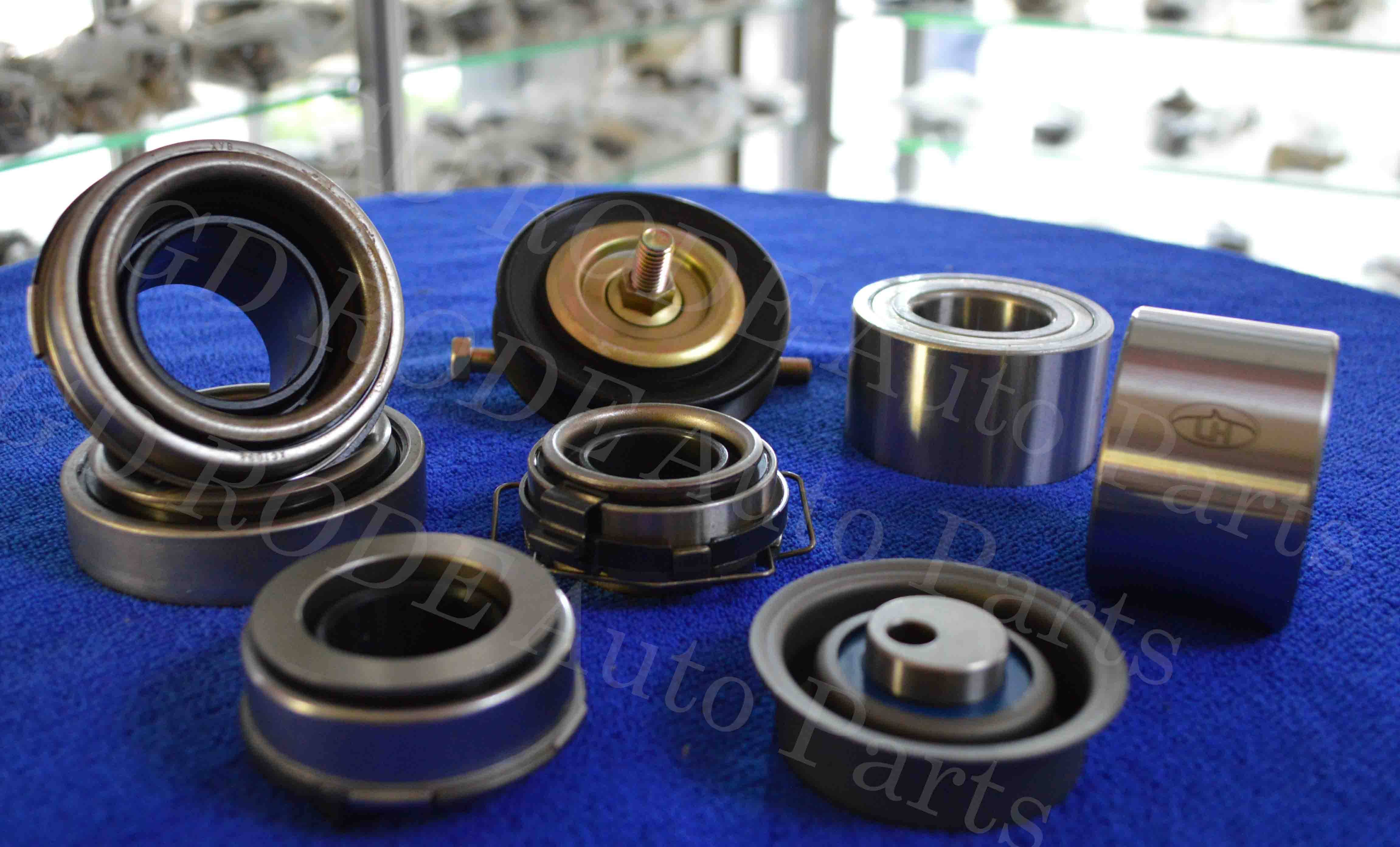 发动机涨紧轮惰轮vkm84201福美来马自达不带支架轴承