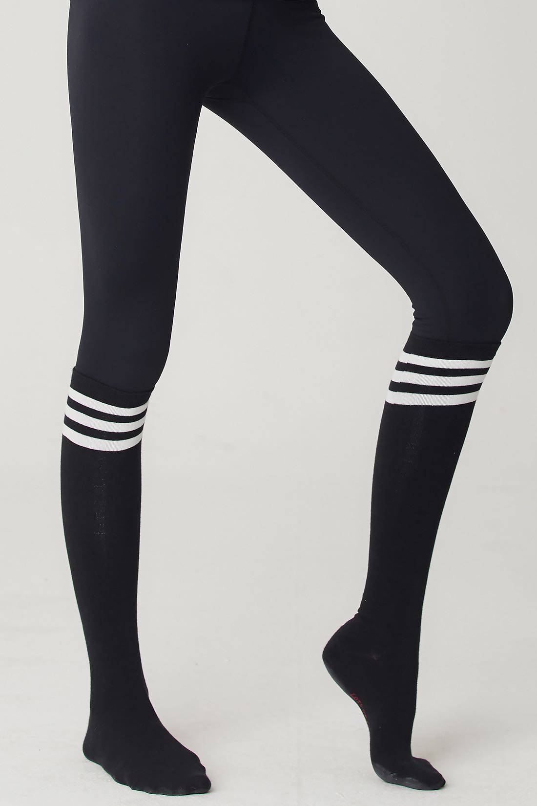 新款秋冬韩国时尚瑜伽健身长袜户外休闲搭配瑜伽袜子