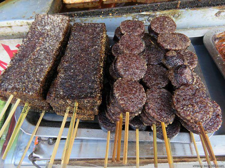 血粑糯米血肠猪血湘西湖南怀化特产糍粑凤凰肠衣