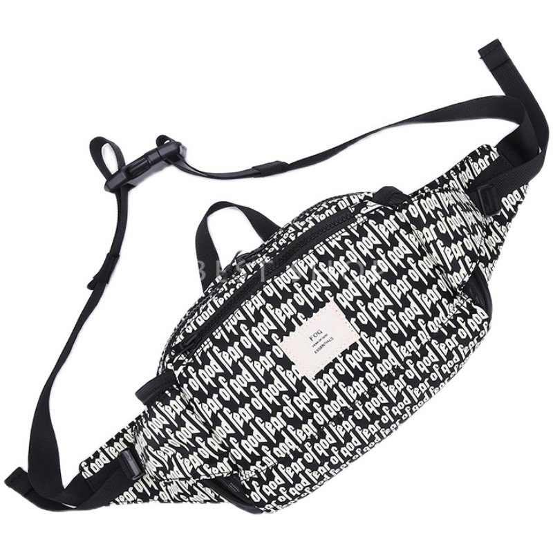 现货fog满印字母弹幕腰包胸包男女情侣休闲男士包袋