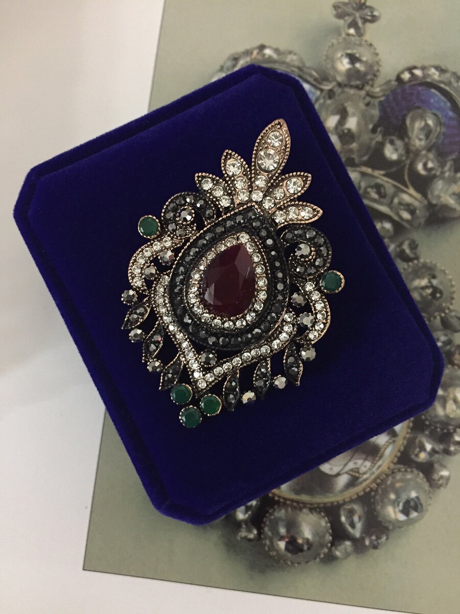 欧式欧洲复古宫廷女古金色红宝石胸针胸花别针胸针