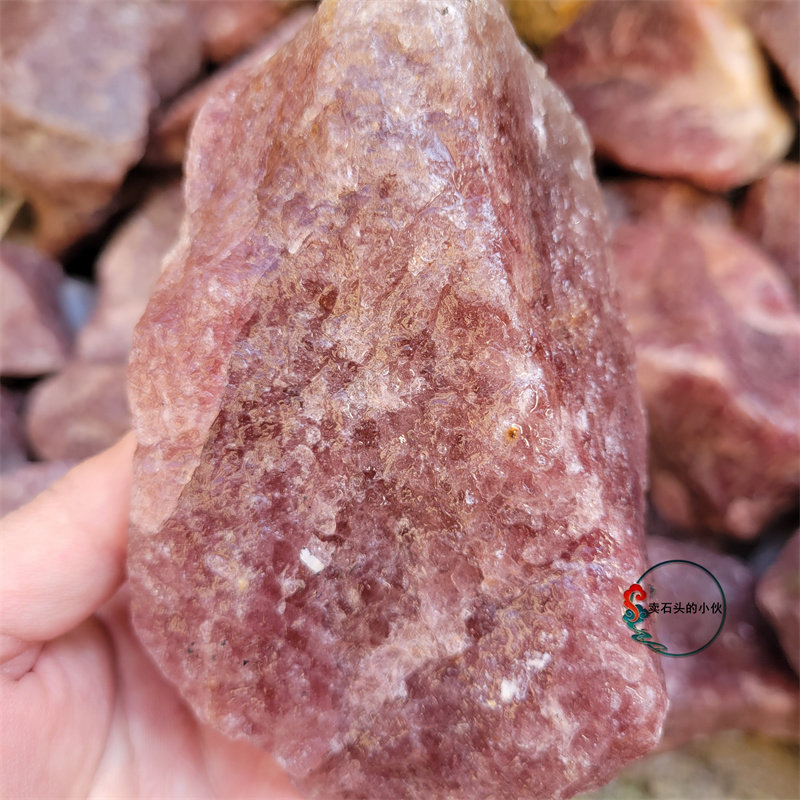 天然大块草莓晶原石毛料坦桑尼亚水晶雕刻磨珠配件鱼缸石装饰摆件-mc