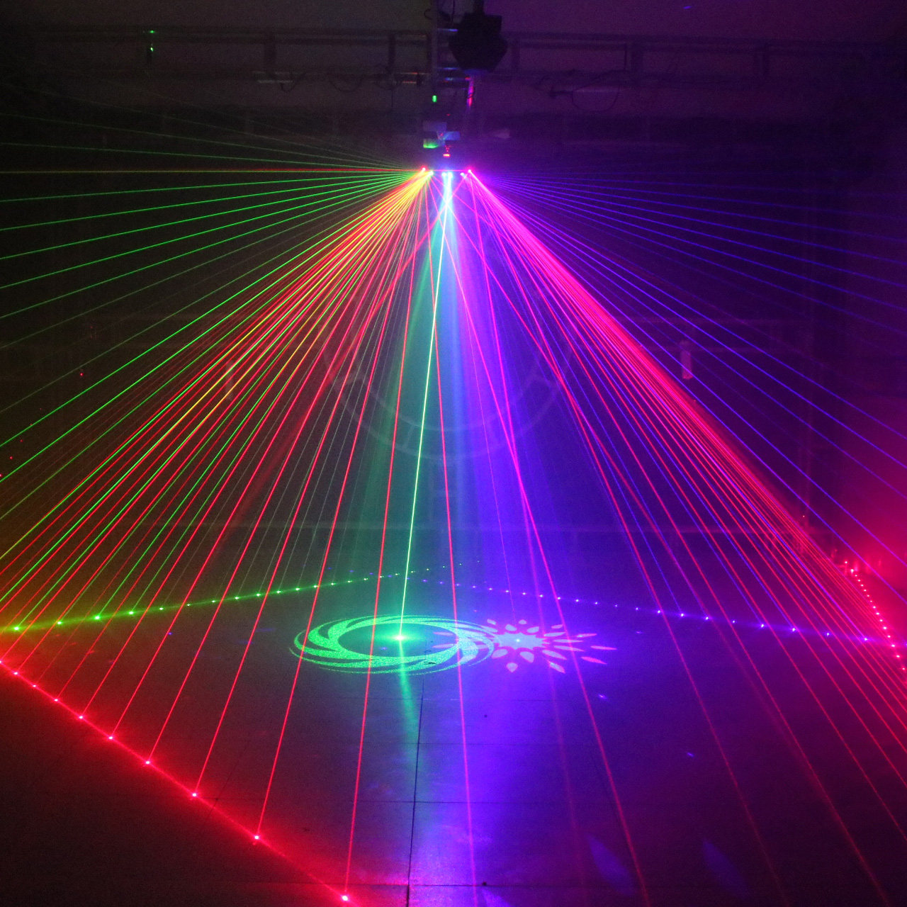 蹦迪闪光灯镭射爆闪图案声控线条扫描ktv酒吧舞台灯光