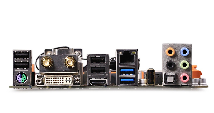 技嘉b85nphoenixwifiitx主板1150针支持i54460i747704790kcpu主板