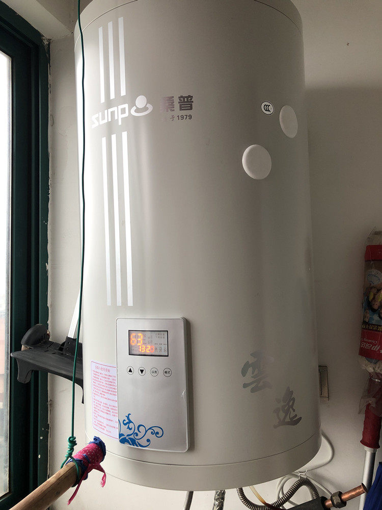 宏力天扬阳台壁挂式两用分体太阳能热水器加长美镁其它