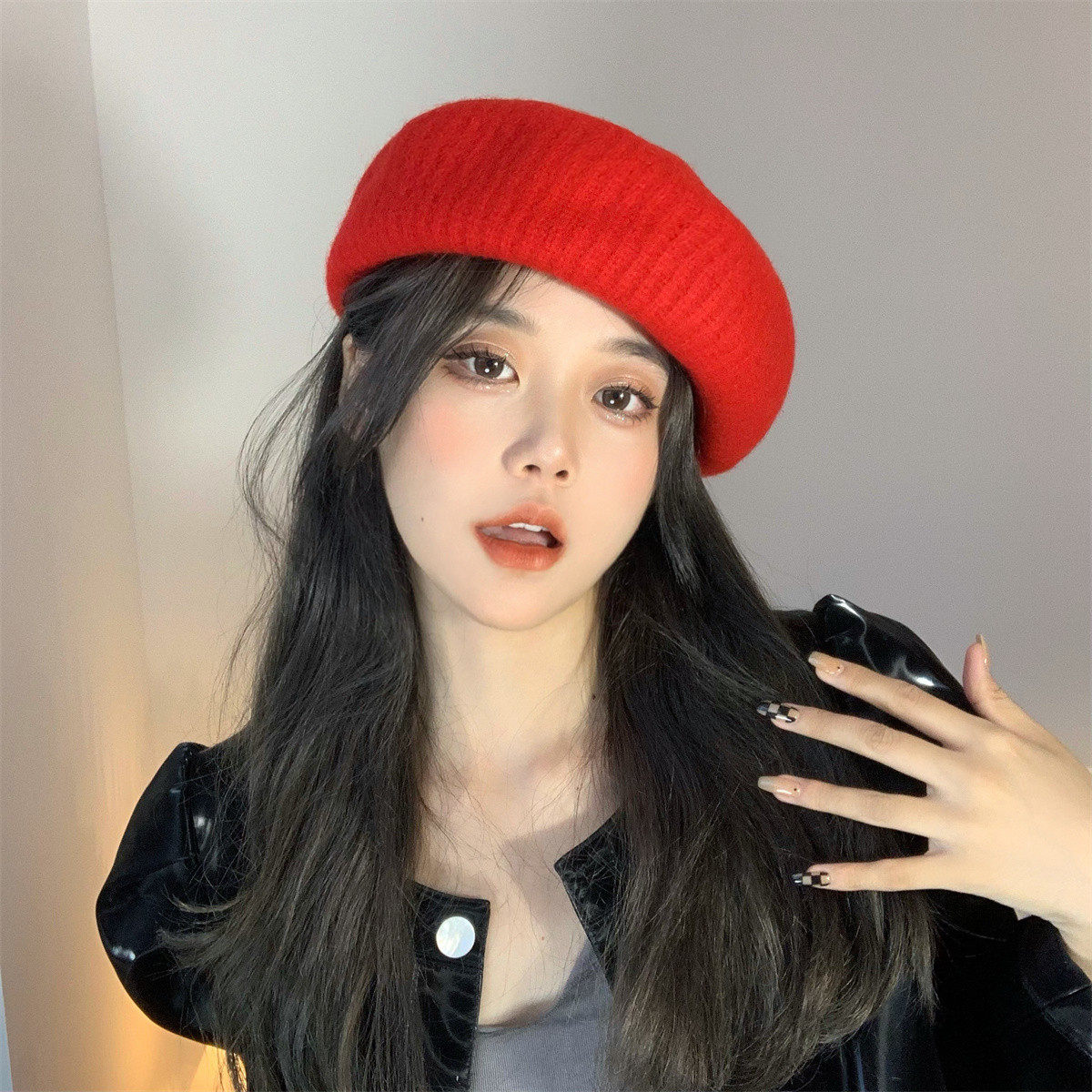 中国红炒鸡正的大红色羊毛贝雷帽子女秋冬季百搭保暖画家帽潮