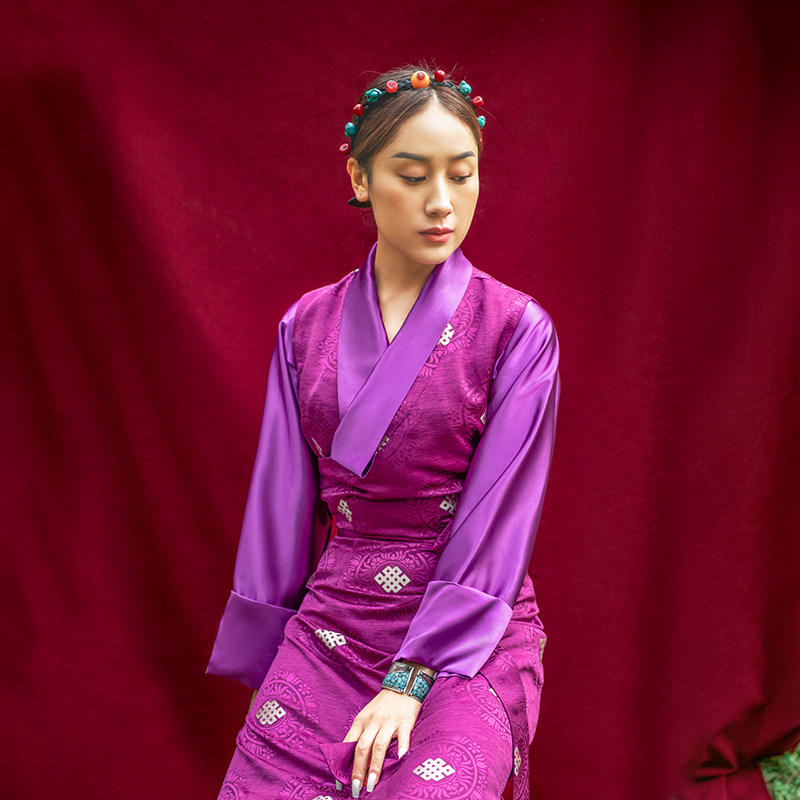 不染闲适品质紫色西藏2件套女士拉萨民族服装