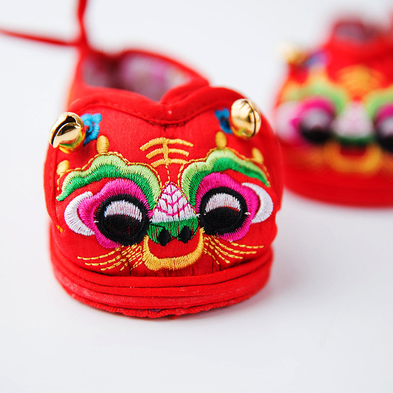 婴儿手工布鞋千层绣花鞋春秋秋季虎头儿童满月儿童汉服鞋