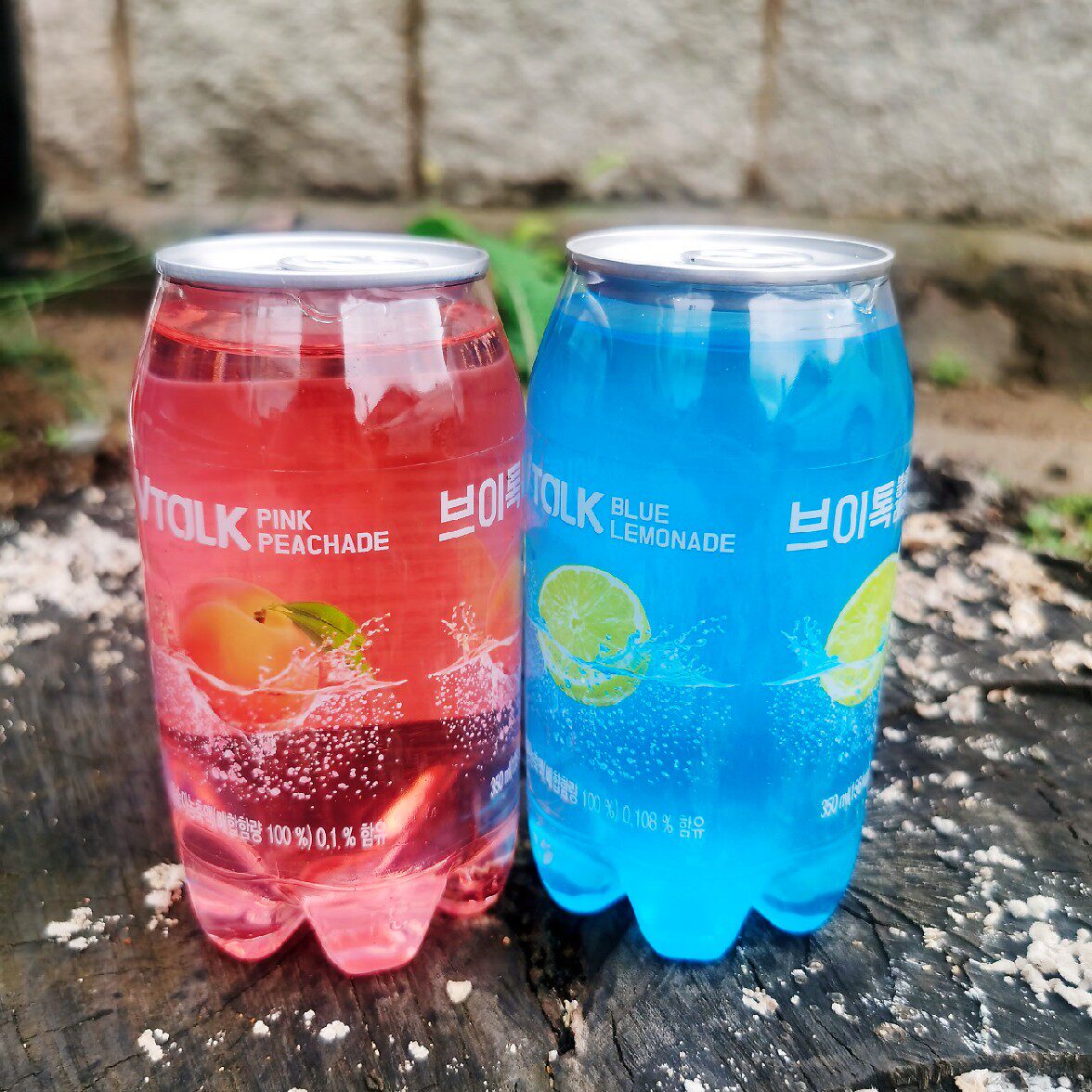 韩国进口饮料vtalk蓝色柠檬葡萄桃子汽水碳酸饮品碳酸饮料