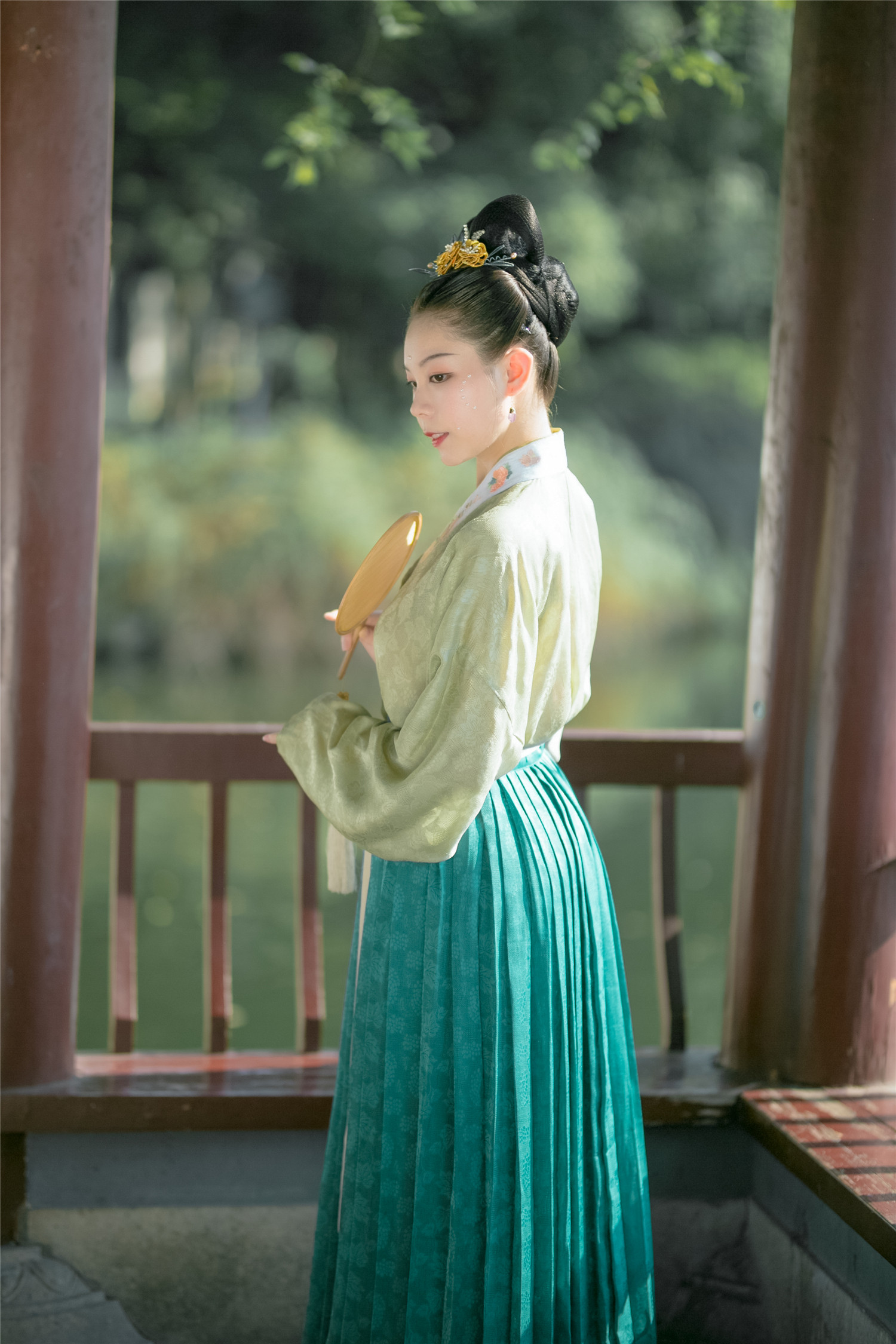 楠歌清秋宋制小对襟飞机百迭裙汉原创汉服