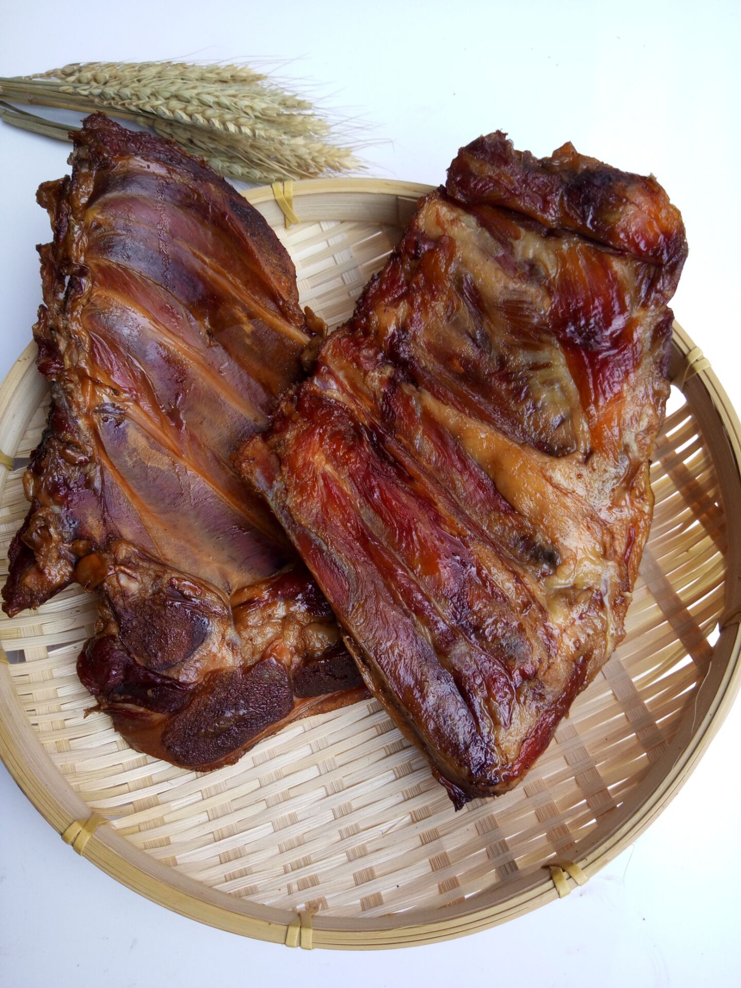 烟熏排骨湖南特产熏猪香肠腊肠腊肉腊味食品腌肉