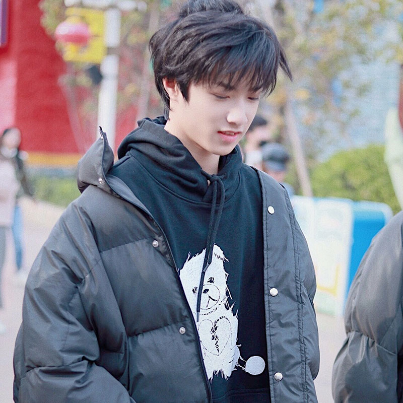 刘耀文同款黑色小熊卫衣血爪抓痕毛线熊女粉丝应援加绒连帽卫衣潮