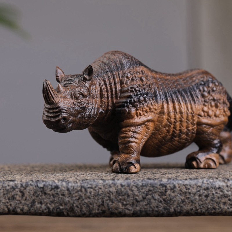犀牛摆件木雕木雕工工艺品牛气冲天实木雕刻动物木雕