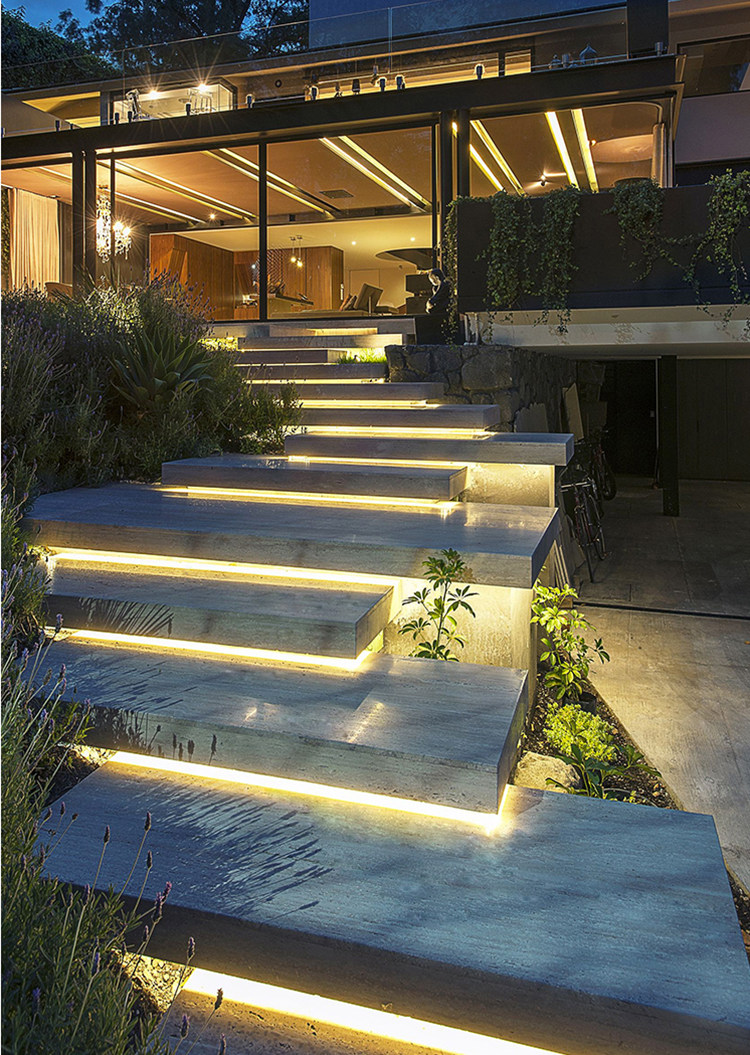 楼梯台阶踏步led家用自动无线户外壁灯过道感应灯