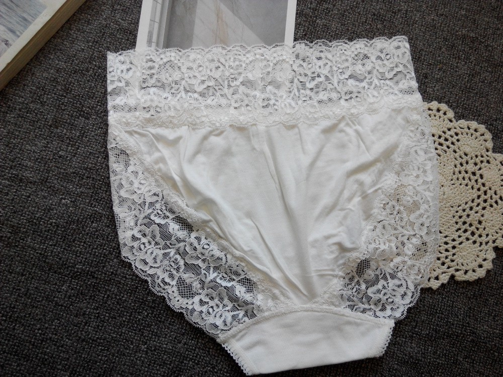 内裤日系外贸女士纯棉薄棉蕾丝无痕包臀白色女三角裤